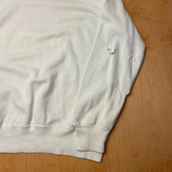 Vintage 50s/60s Hastings College White L/XL Thrashed Long Sleeve Sweatshirt